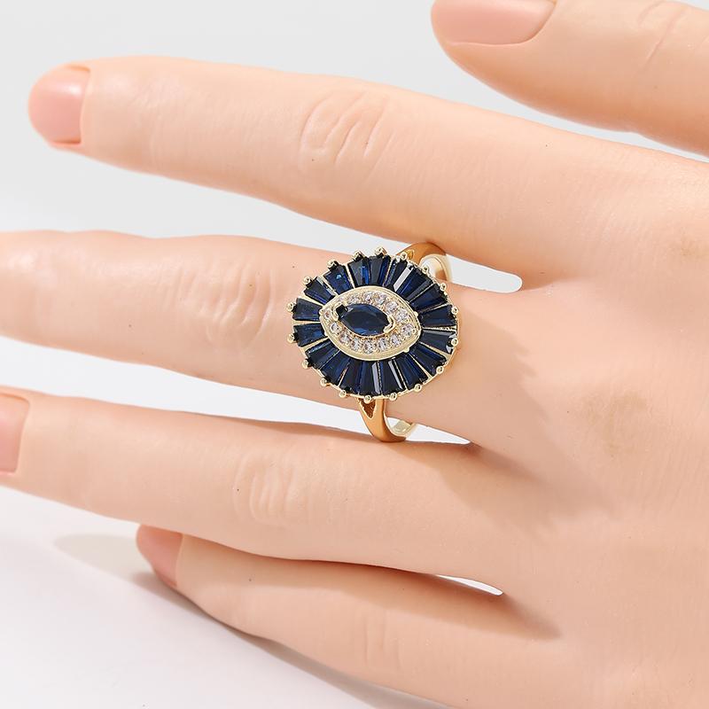 Luxurious Elegant Micro Pave Synthetic Blue Cubic Zirconia Ring For Women Creative Oval Design Fashion Ring Trend Jewelry