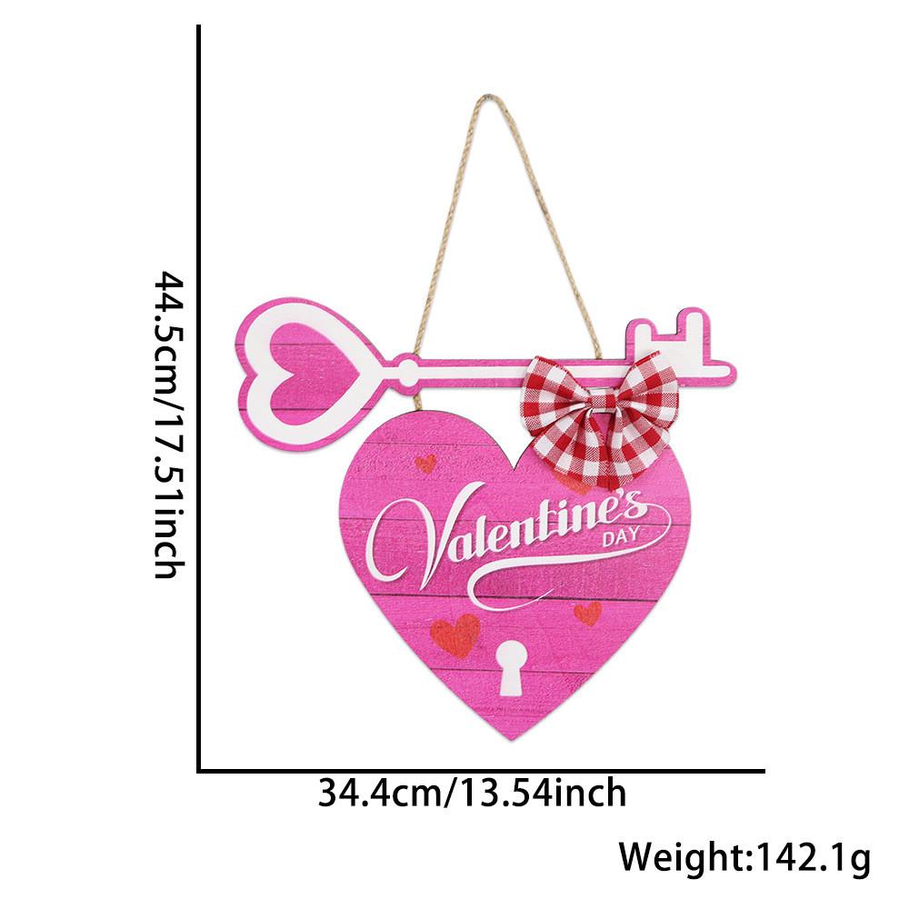 Charmantes Valentinstags-Willkommensschild aus Holz in Herzform mit entzückender Schleife zur Heimdekoration