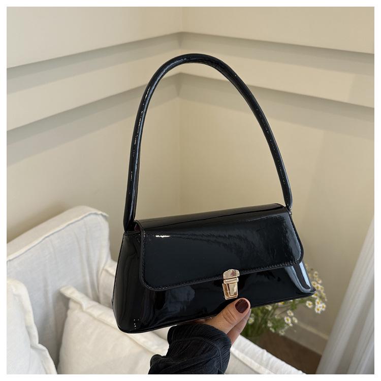 2024 Summer Women's Retro French Texture Shiny Shoulder Bag