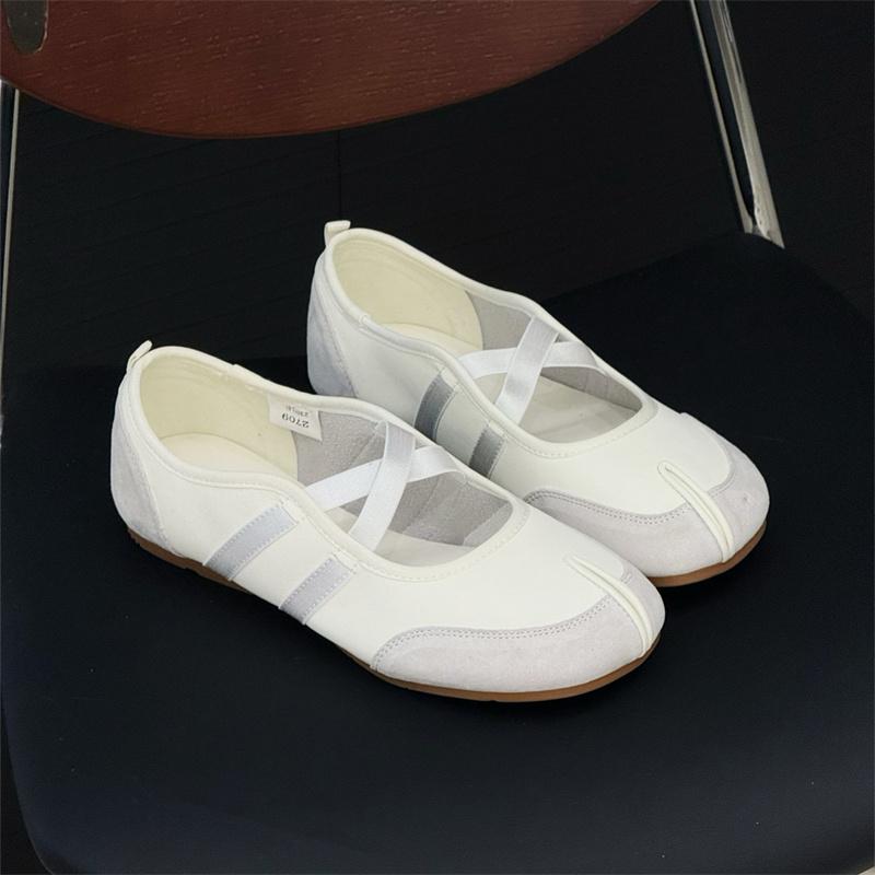 Fashion IPPEUM Tabi Sneakers Women Shoes Red Yellow 2025 New Fashion Split Toe Ballet Flats