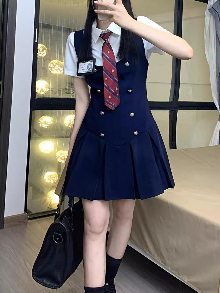 Petite Summer College-Style Skirt Set: Slim, Sweet & Cool