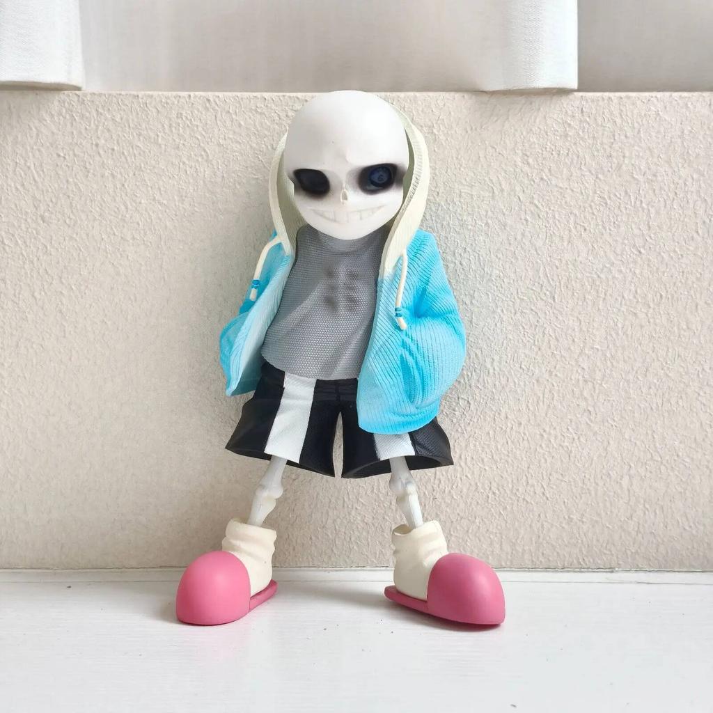 16CM Game Character Eye Glowing UNDERTALE Sans Skeleton Action Figure Anime Figure Model Toys Figure Collection Doll Gift