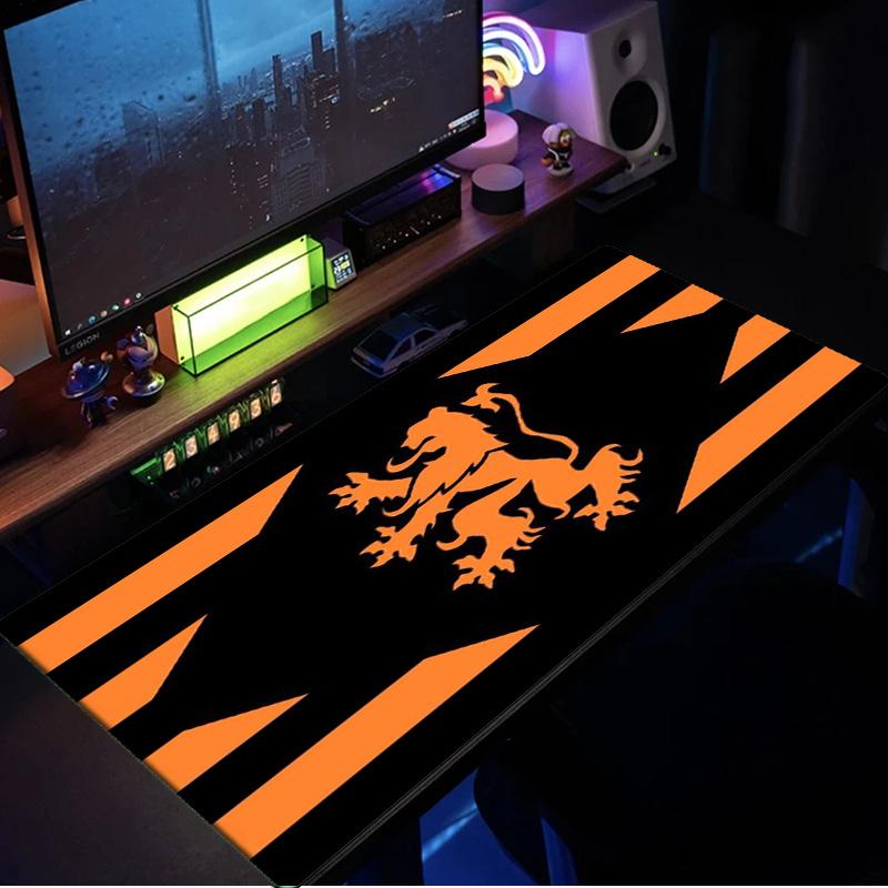 Dundee United Wappen Design Mauspade, Gummibasis, Esports Schreibtischmatte, Mauspade für Gamer und Bürogebrauch, Gaming Schreibtisch , leicht zu reinigende Matte