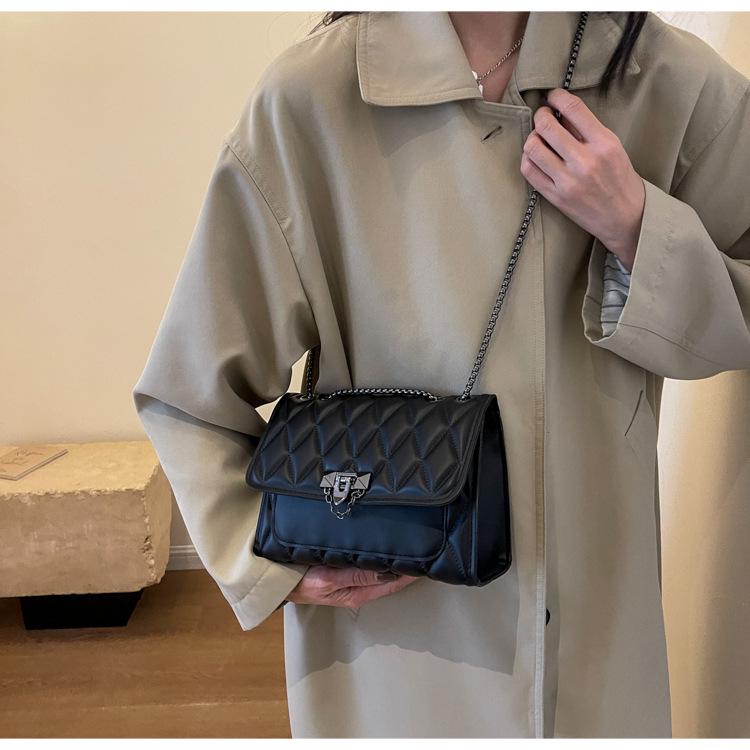 2024 Women's Retro Diamond Lattice Chain Crossbody Bag - Fashionable Small Square Shoulder Bag