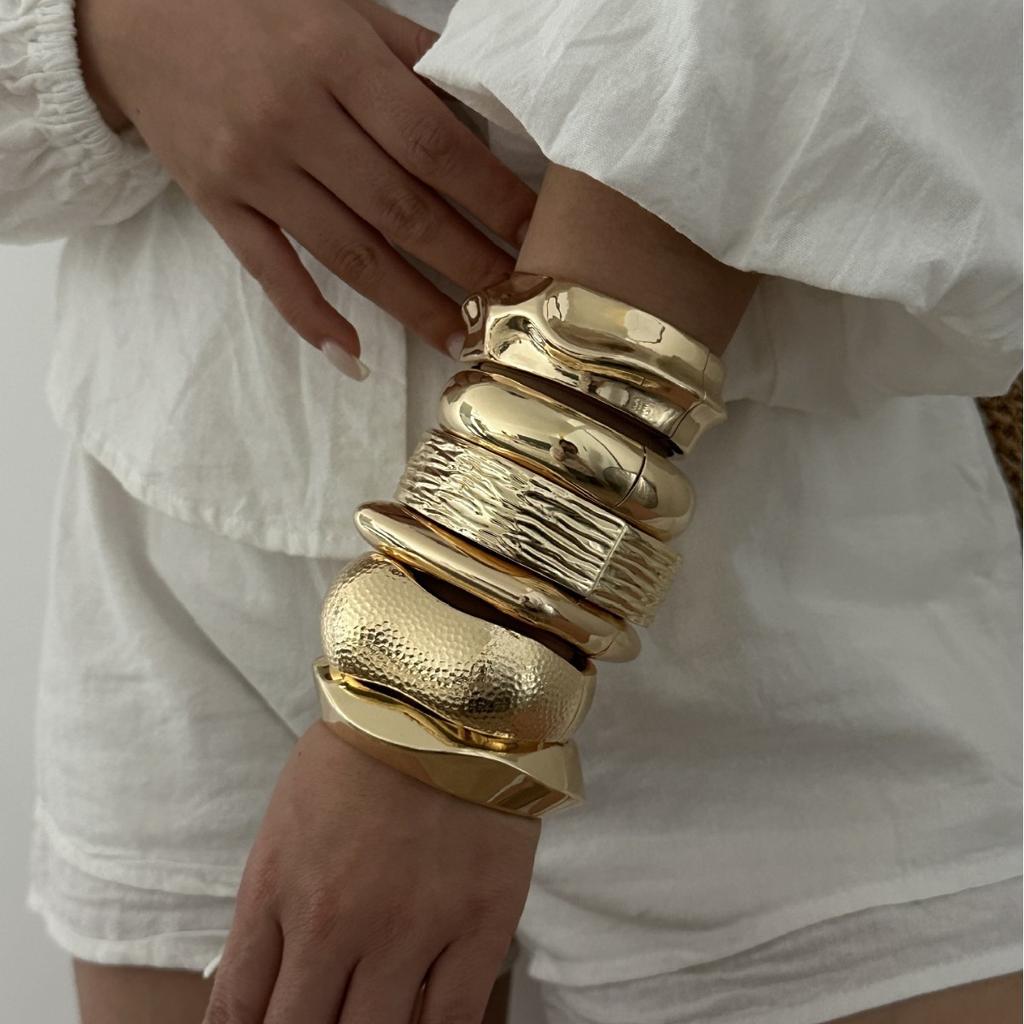 Vintage Wide Cuff Bangles Hip Hop Punk Hammered Texture Gold Color Geometric Metal Spring Bangles For Women Bracelets Men Jewelr