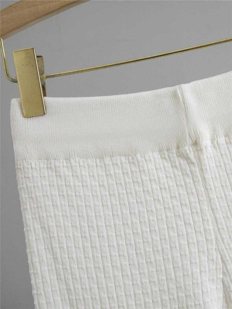 Set elegant franțuzesc din două piese în stil Hepburn: Cardigan Tricotat & Rochie din Lână