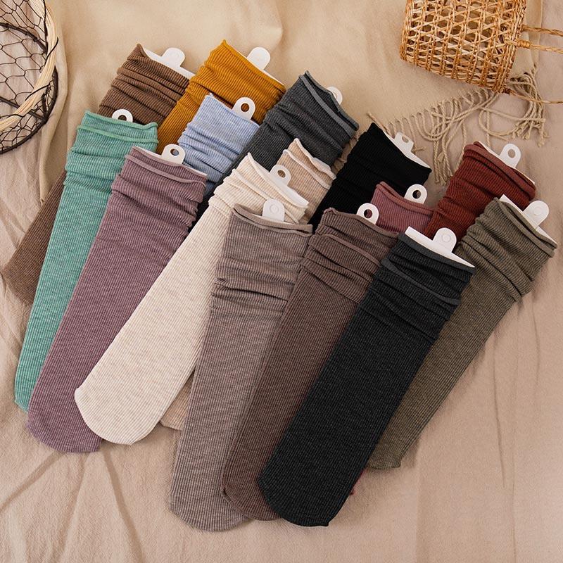5 Pairs of Women's New Fall Vintage Stripes Solid Color Mid Tube Pile Socks