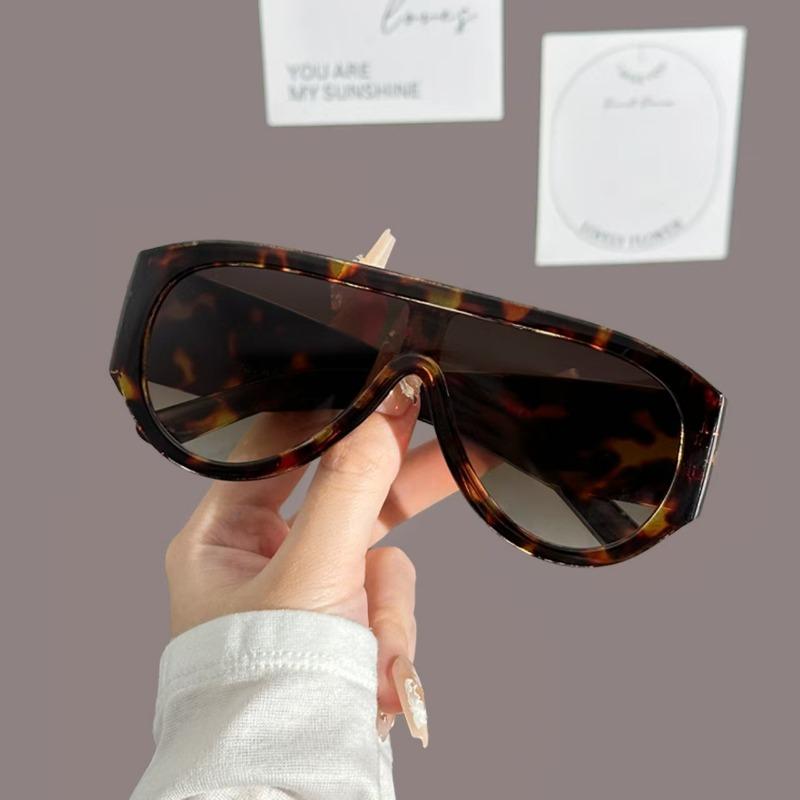 New Integrated Large Frame Oval Sunglasses Retro Brand Designer Double Bridge Glasses Fashion Women'S Sunshade Eyeglasses