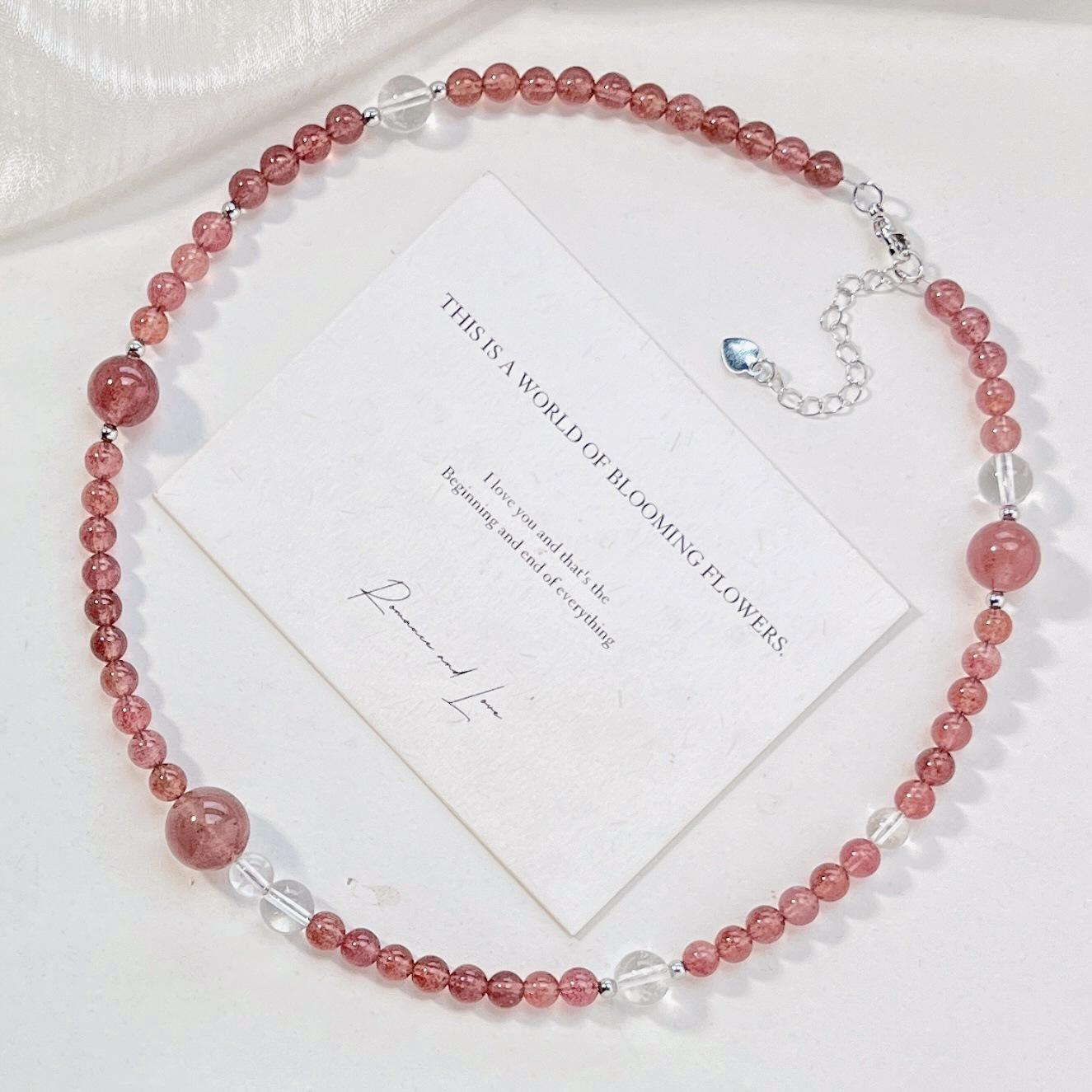 High Quality Natural Strawberry Crystal White Crystal Design Clavicle Chain Necklace