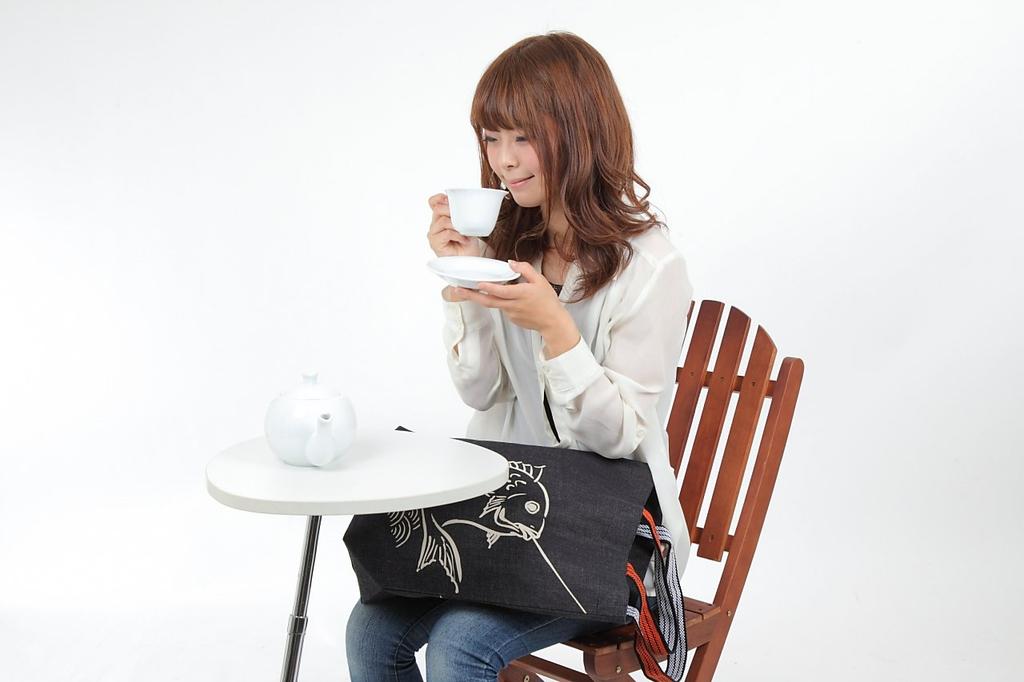 Kurashiki denim tote retro style Japanese vertical made in Japan and Moon bag, pattern, size, (Waves Rabbit)