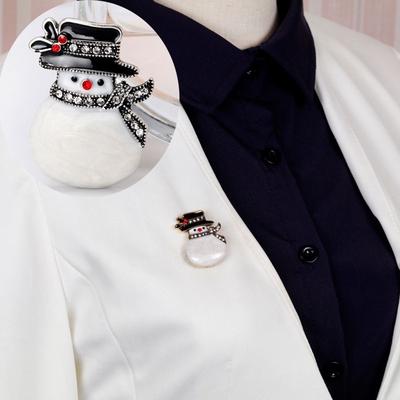 Christmas Snowman Brooch Hat Antique Fashion Scarf Corsage Gifts Pins