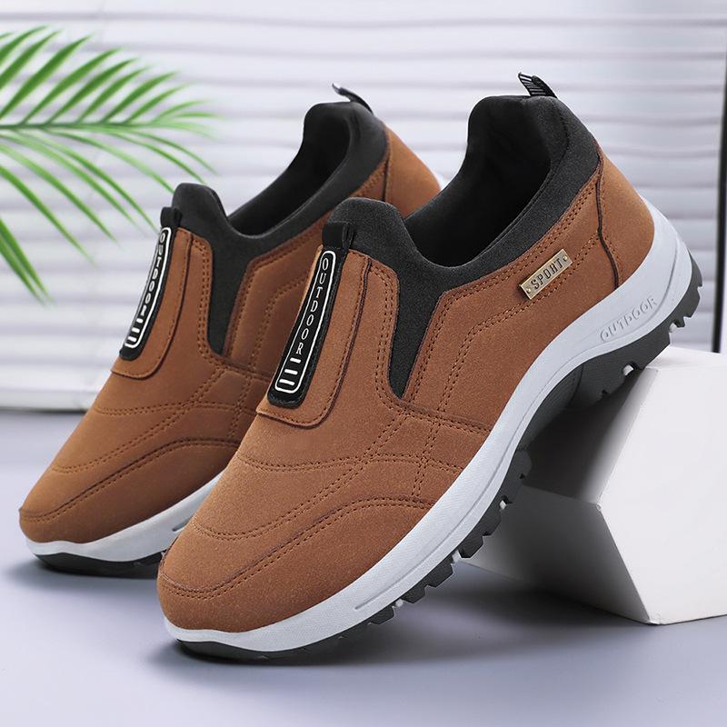 2025 Summer Men's Versatile Casual Walking & Mountaineering Shoes - Soft Sole, Solid Color, Korean Style.