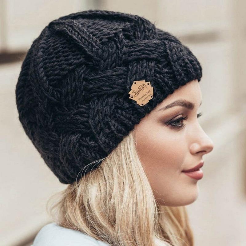 New Winter Hat for Women Knitted Korea Beanie Thick Skullies Hat Autumn Outdoor Warm Streetwear Caps Red Black White Pink
