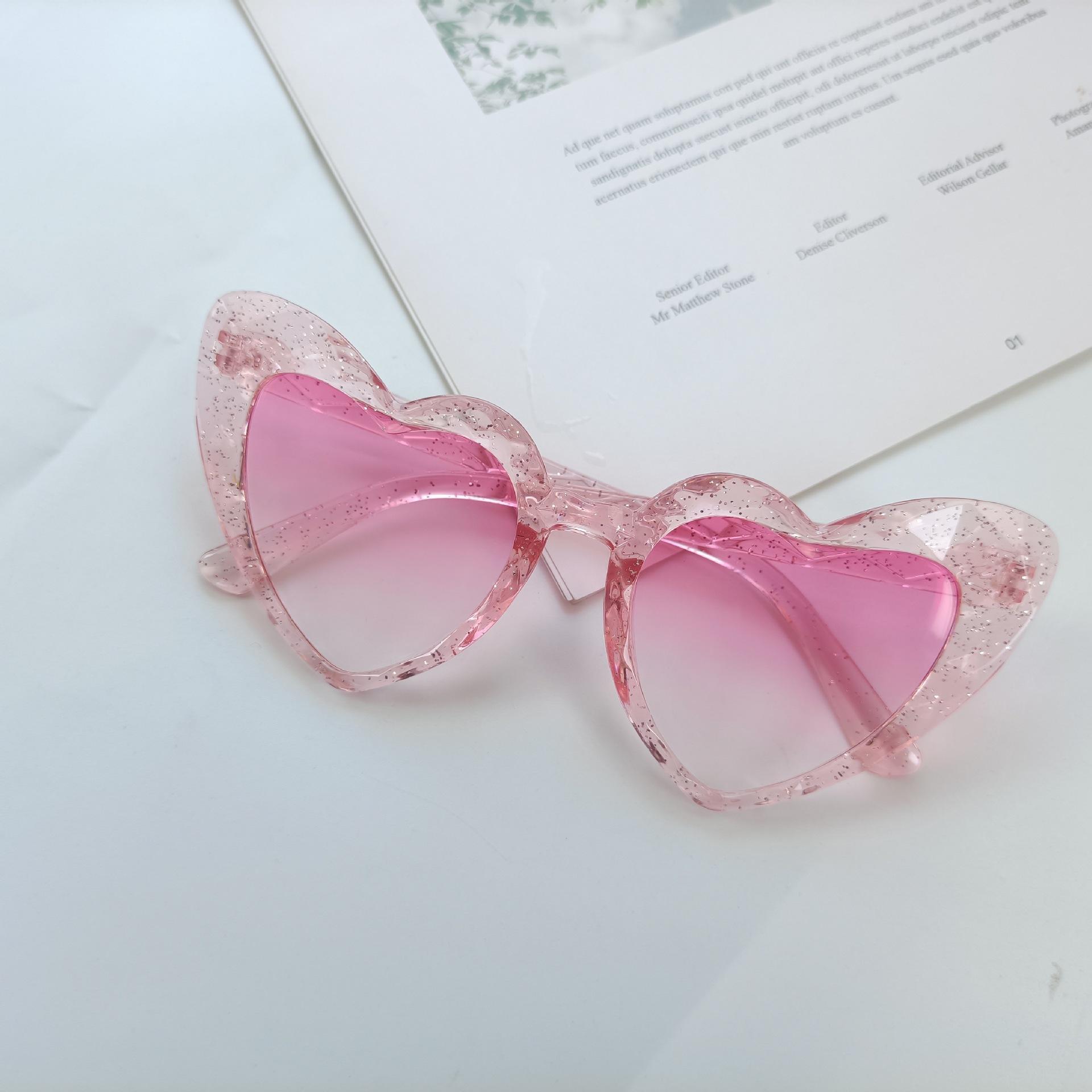 

Pineapple Pattern Love Sunglasses Fashion Peach Heart Sunglasses Bridal Wedding Party Glasses