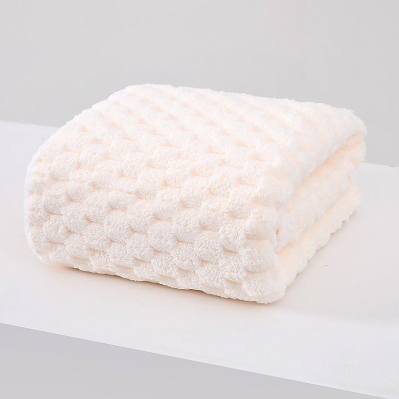 Coral Fleece Bath Towel Pineapple Grid Large Bath Towel Thickened Beach Towel of the Same Style Absorbent Household Adult Bath Towel