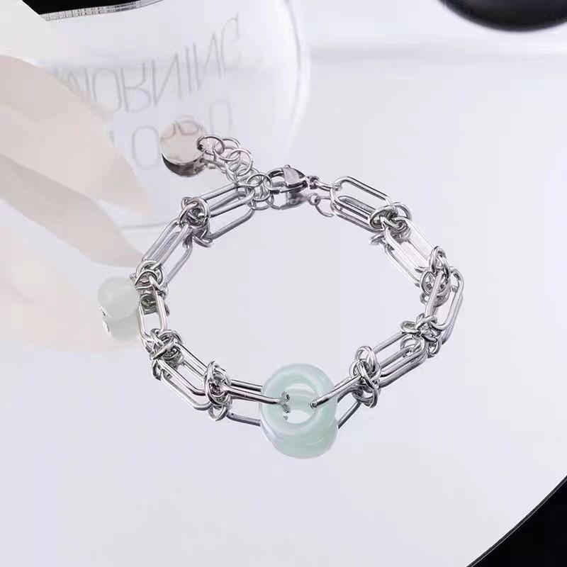 Alloy Stylish Heart Bracelet For Women Modern Highend Fashion Hand Ornament