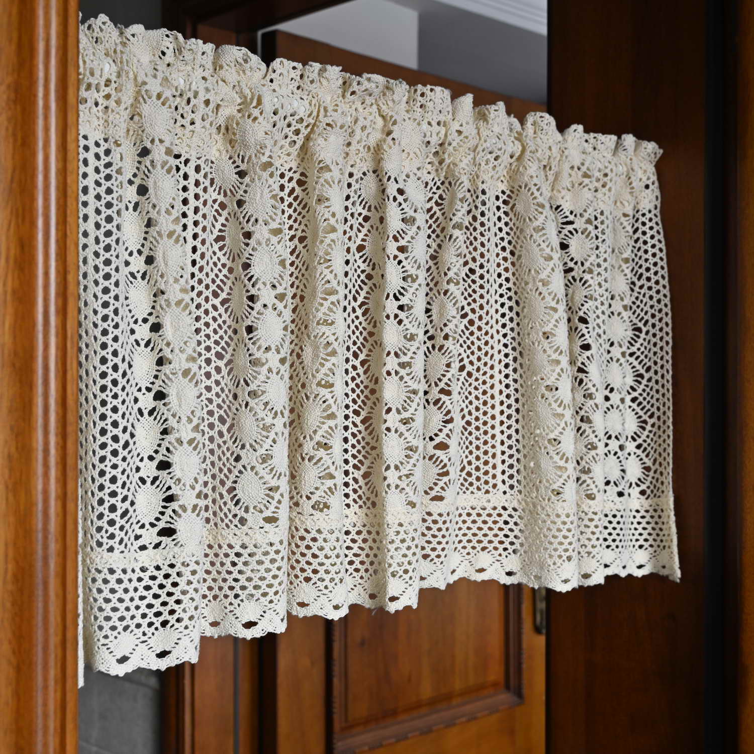 1 st Boho Chic Handgemaakte Haakwerk Kant Gaas Deurgordijn, Beige Stangzak Voile Gordijnen voor Keuken, Kast, Decoratie Klein Raam 1Piece W100xH45CM&Rod Pocket