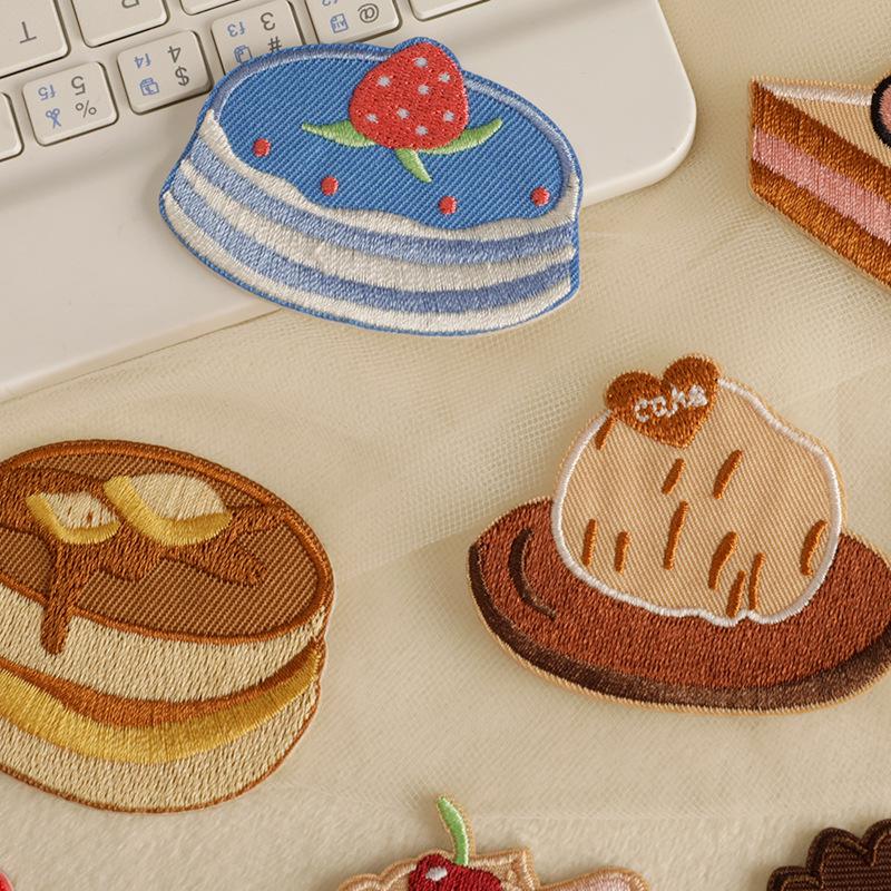 Cartoon Cake Self-Adhesive Embroidered Cloth Patch