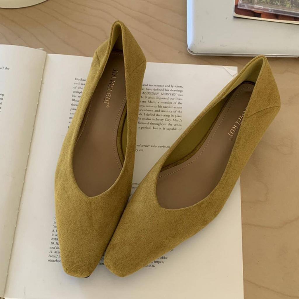 Damen Wildleder Schuhe mit eckiger Zehenpartie und niedrigem Absatz, zum Hineinschlüpfen, Koreanischer Stil, vielseitig für alle Jahreszeiten, Neue Kollektion 2025