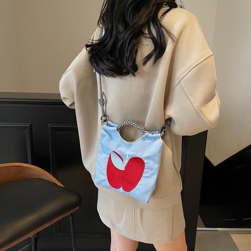 2025 New Environmentally Friendly Shopping Bag Embroidered Nylon Bag Mini Mini Tote Bag Crossbody Female Apple