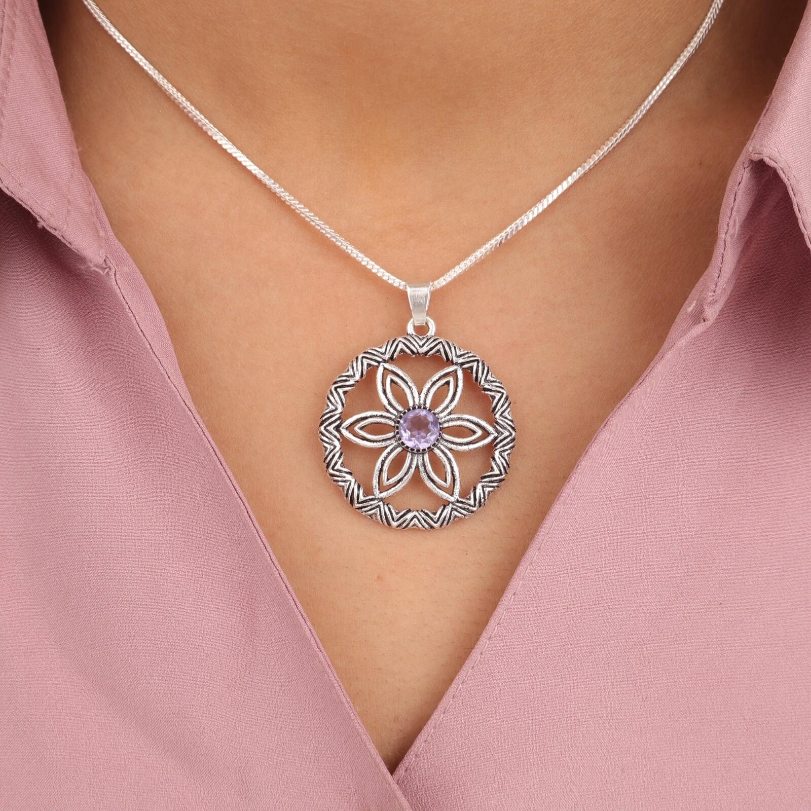 

Rare Iolite Gemstone 925 Sterling Silver Jewelry Handcrafted Round Pendant 1.48 CP-29-2