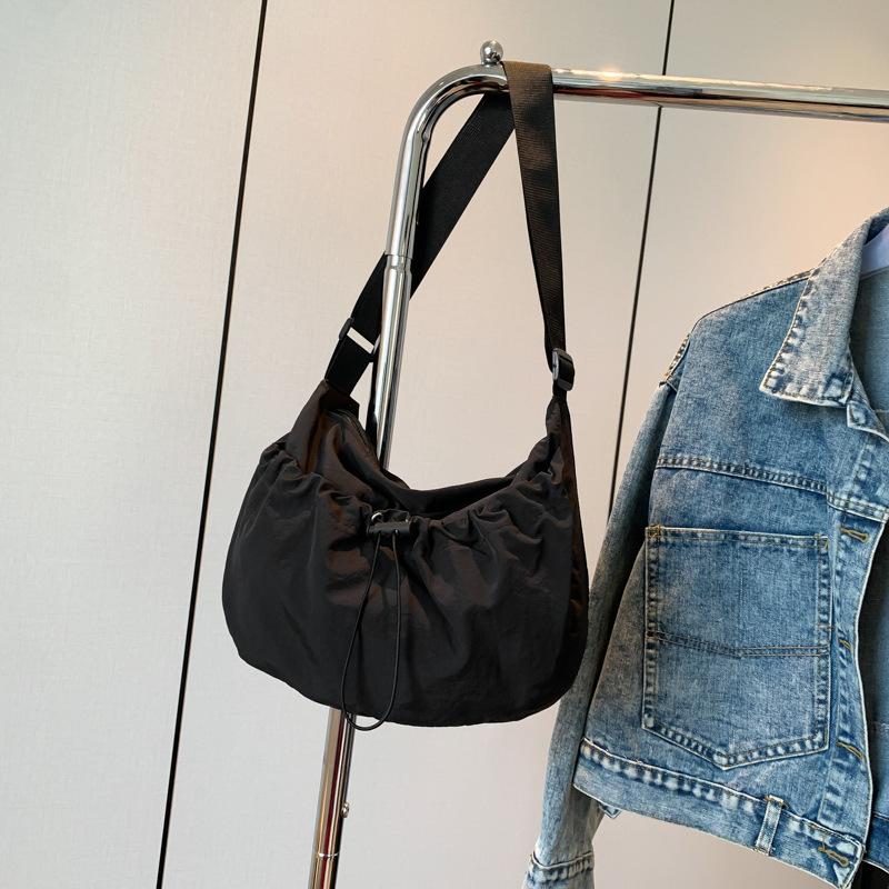 Casual Drawstring Canvas Shoulder Bag for Women Large Capacity Bucket Crossbody Purse Trendy Daily Handbag CLE