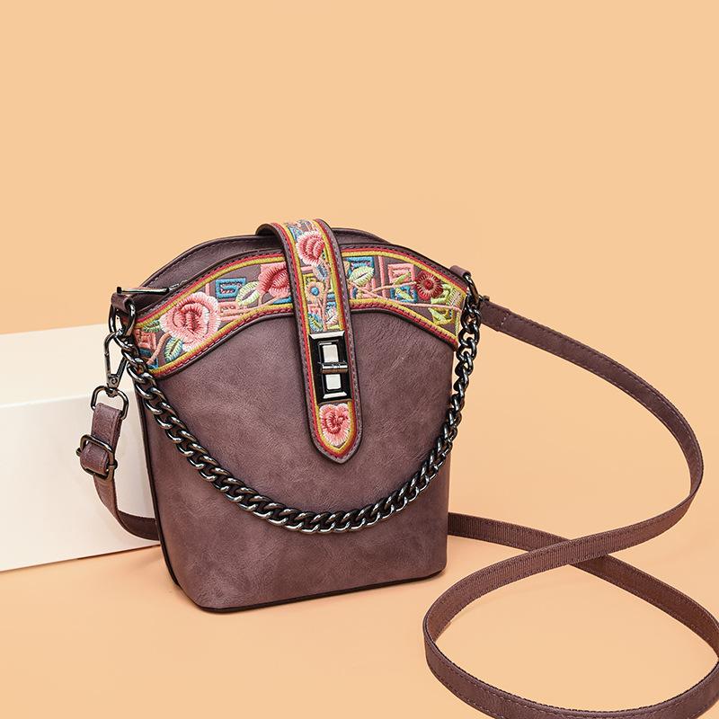 Retro Ethnic Style Embroidered Women's Shoulder Bags Soft PU Casual Ladies Messenger Bags Commuter Texture Women's Crossbody Bag for Mother's Day Gift