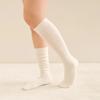Loose textured ribbed knee socks