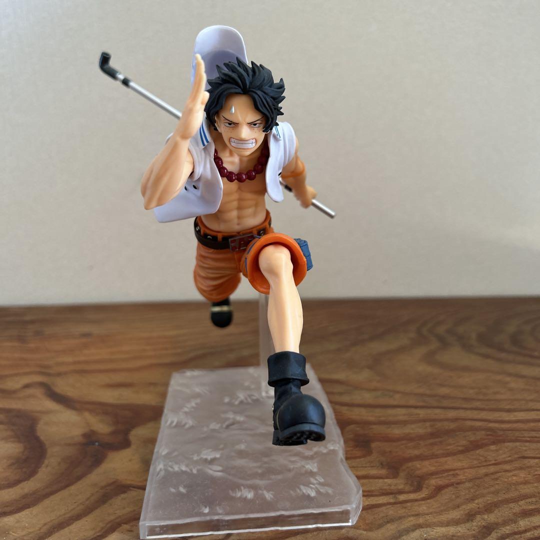 

[Б/У] Фигурка One Piece Луффи