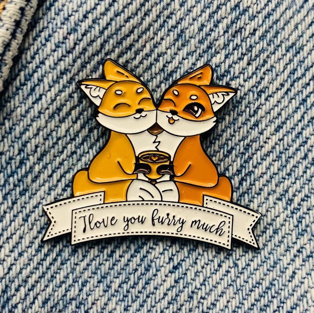 New Enamel Pin Fox Love Family Animal Metal Pin Gift Birthday 1 Piece