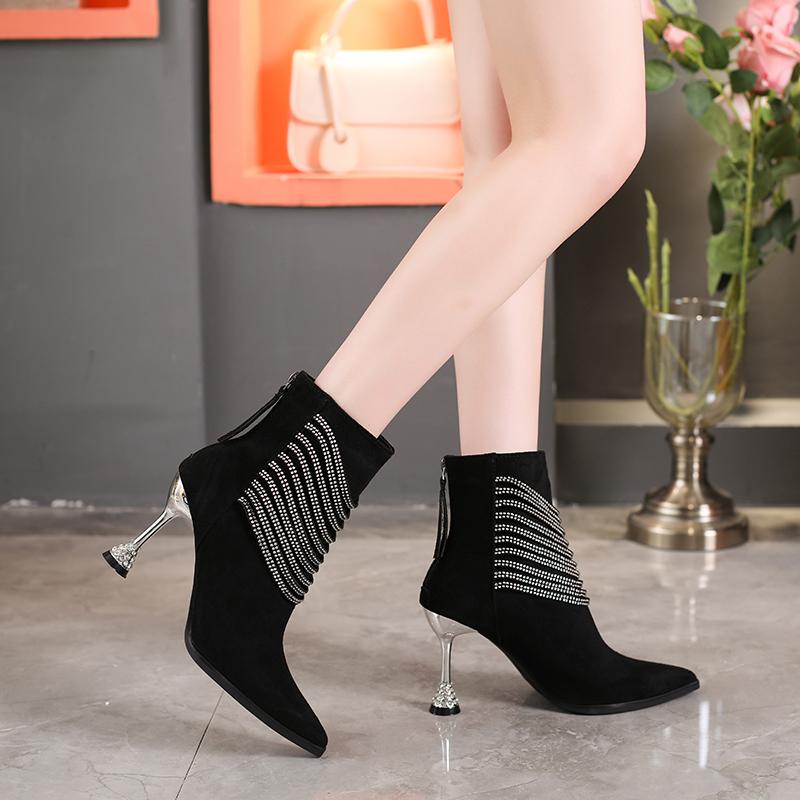 The New Autumn Style of Fashionable and Sexy Pointed-toe Fashion Boots, French High-end Diamond-encrusted Skinny Ankle Boots