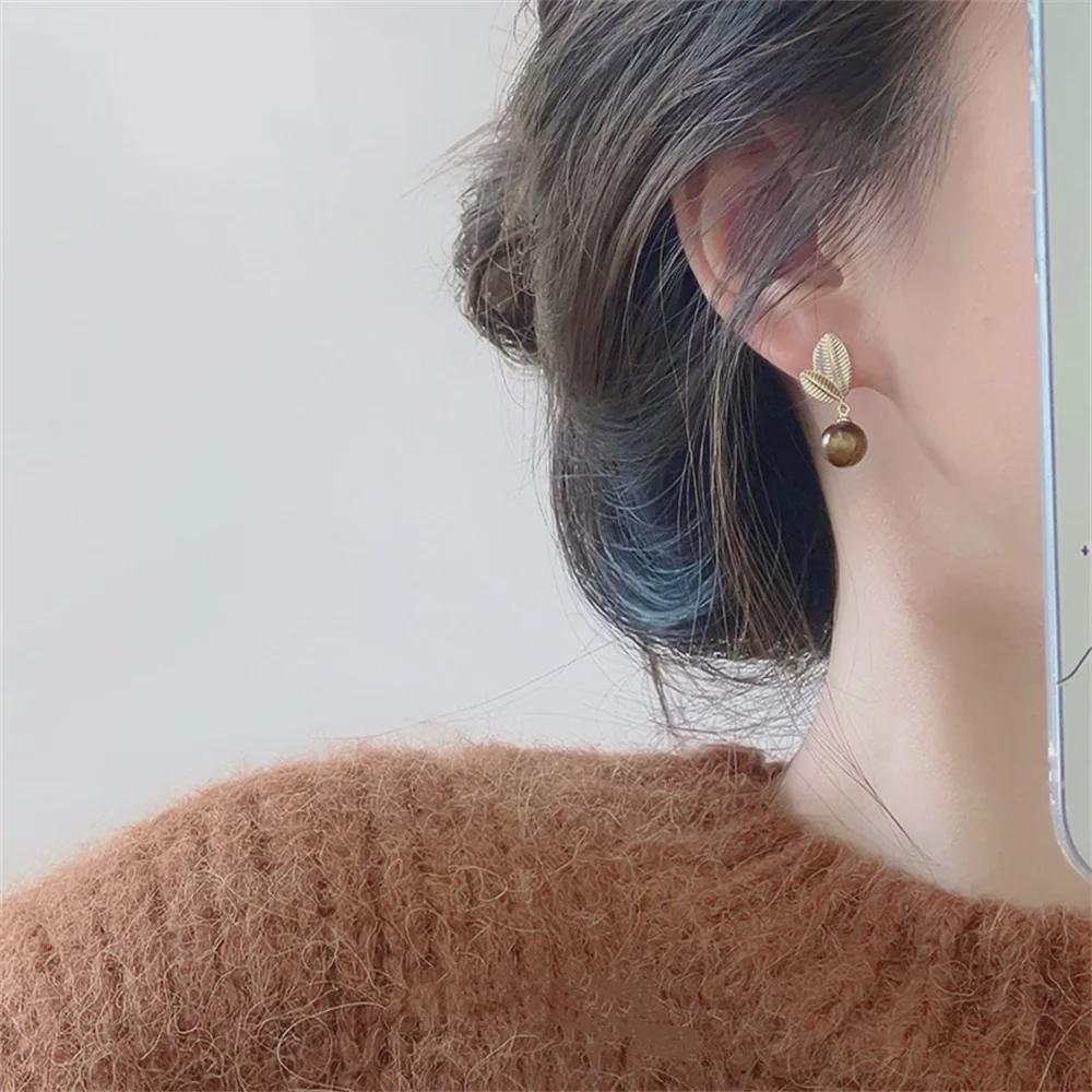 Retro Tiger Eye Stone Earrings with Leaf Design - Light Luxury Niche Maillard Design Celebrity Style