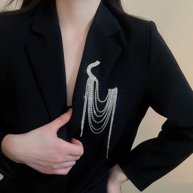 European And American Luxury Full Rhinestone Tassel Brooch Multi-Layer Rhinestone Autumn And Winter Sweater Joker Brooch