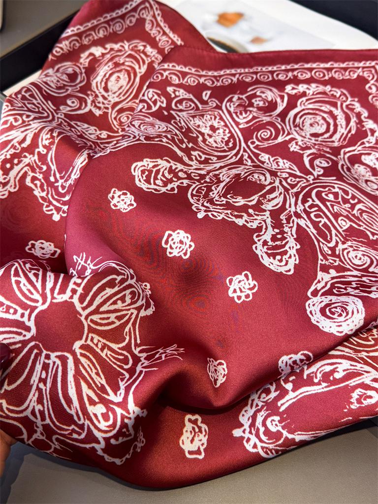 Luxury Brand Paisley Print Shawl Square Scarf for Women Wraps Neckerchief Female Hair Bands Ribbon Headband Bandana