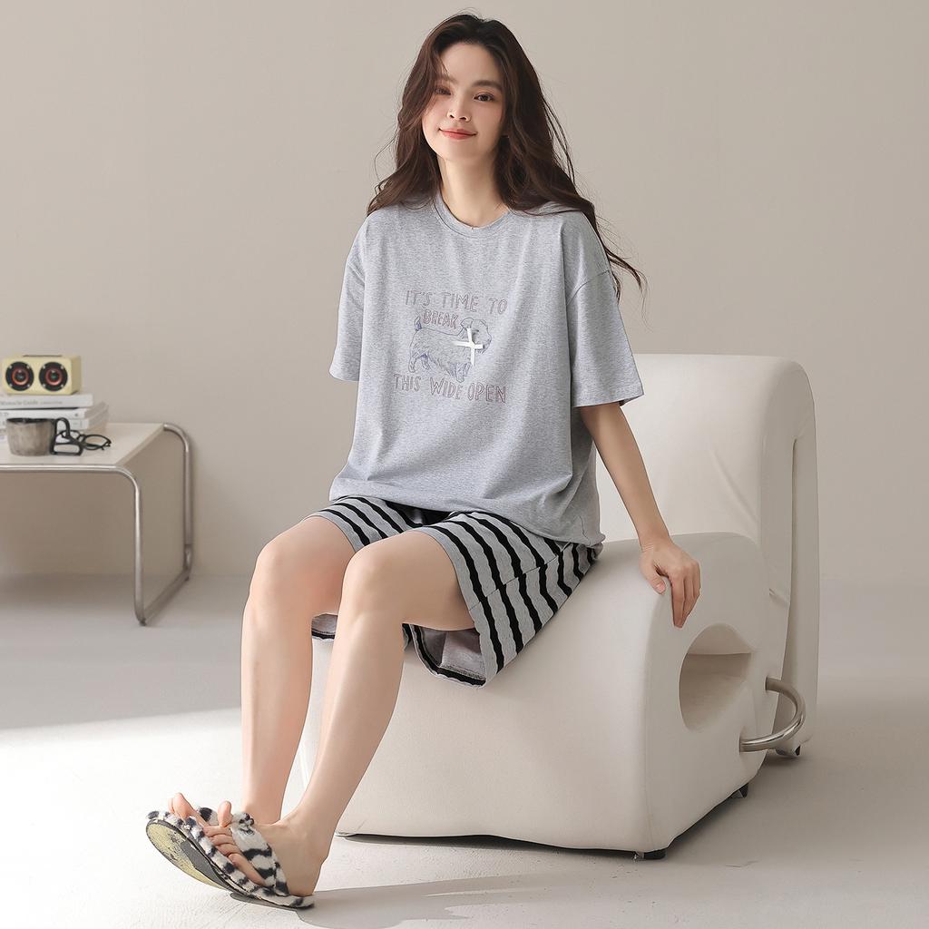 New pajamas women's summer cotton short-sleeved shorts set casual loose solid color Korean simple round neck loungewear