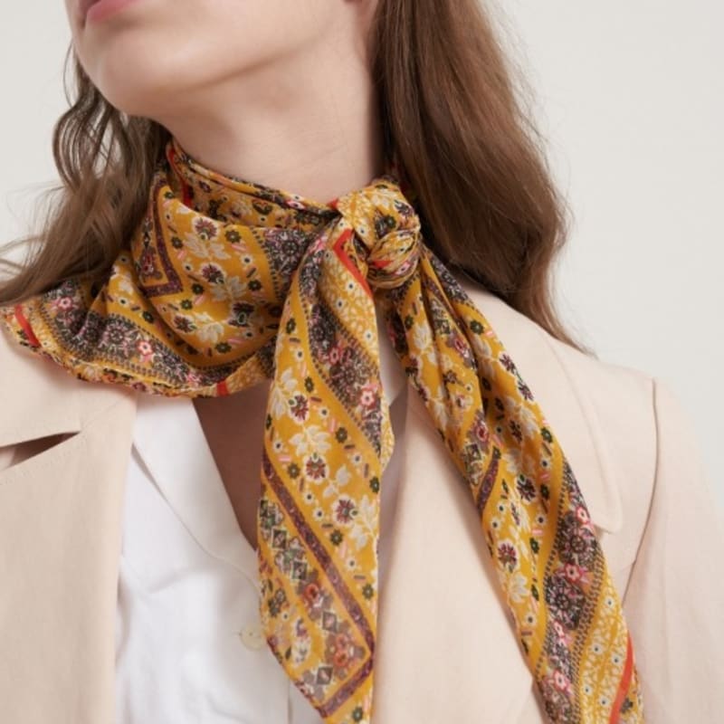 BB’DE SOLI’DE Larissa square scarf 2color