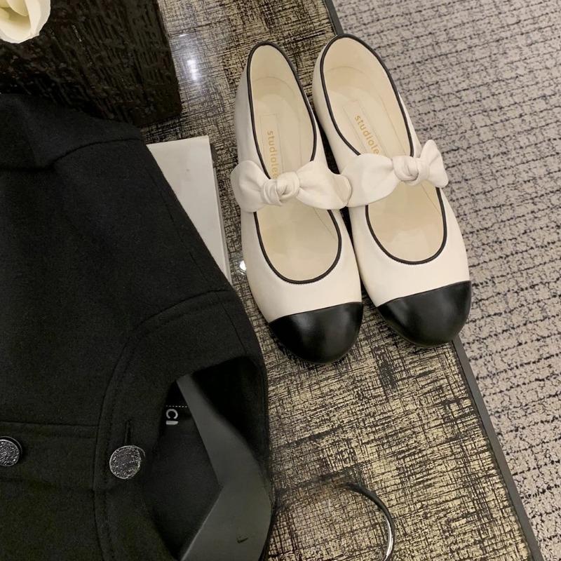 New Retro Shoes for Women Shallow and Flat Single Shoes