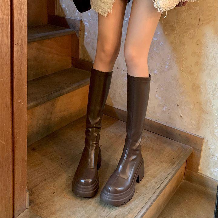 

Эластичные тонкие сапоги 2025 новые на толстой подошве с увеличением роста удобные в зарубежном стиле маленькие длинные сапоги женские сапоги до колена рыцарские сапоги 39