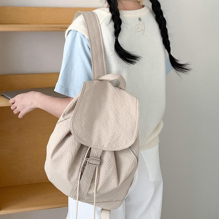 Summer Korean Version New Plaid Niche Nylon Backpack for Women's Artistic Leisure Travel Lightweight Student Backpack