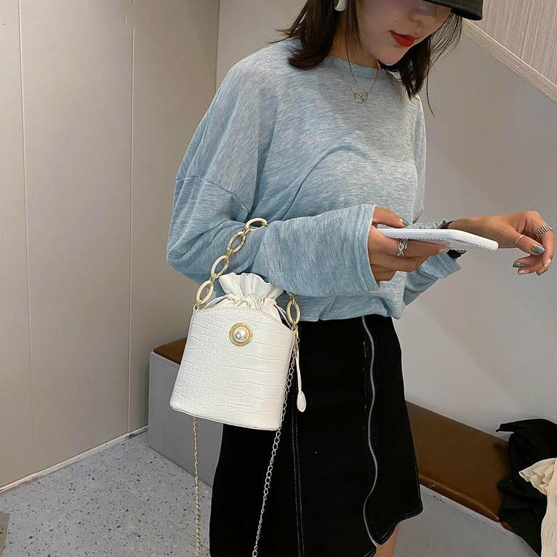 Damen PU Bucket Kette Kleine Messenger Handtaschen Kordelzug Schultertaschen
