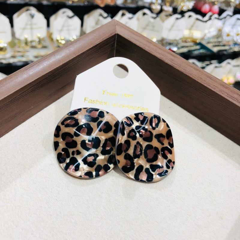 Acrylic Leopard Print Earrings for Women Maillard Temperament Round Drop Earring Charm New Trend Jewelry Banquet
