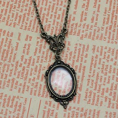 Creative Enlarged Pendant Necklace For Women Birthday Holiday Party Decor Jewelry Gift