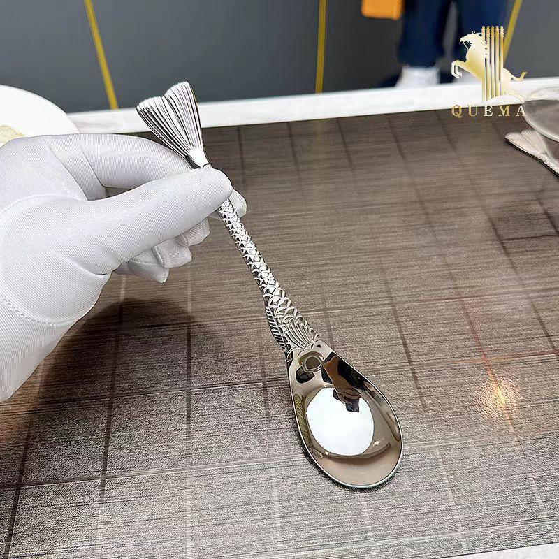 2 ks Nerezová ocel Kreativní Rybí ocas Jídelní lžíce Vidlička Jídelní lžíce Obličej Dětská vidlička Dezertní Ovocná vidlička Sada nádobí