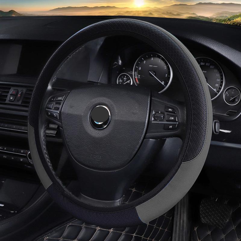 Comfortable Wear-Resistant Carbon Fiber Leather Steering Wheel Cover for 14.5-15 Inch Universal Female Cars.