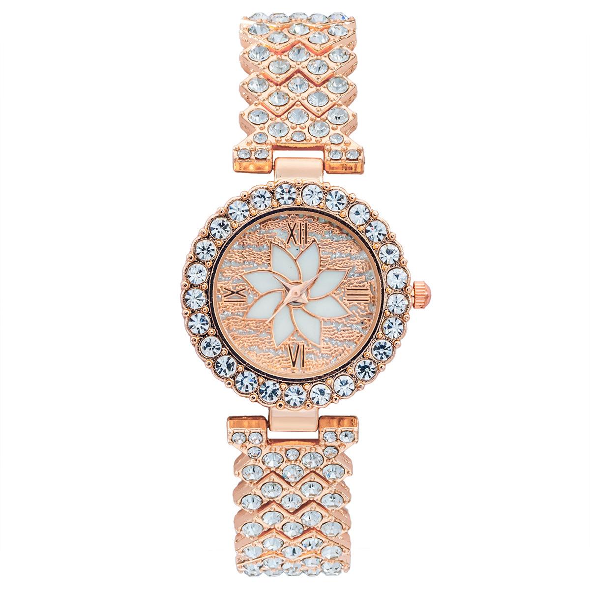 

Кварцевые часы с декором из стразов 1 шт. и браслет 1 шт.