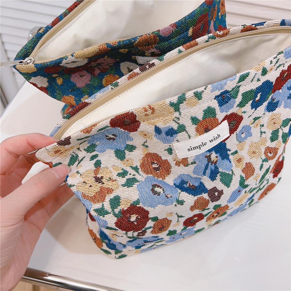 Retro Flower Pattern Canvas Cosmetic Bag Makeup Bag Travel Toiletry Accessories Organizer Pouch