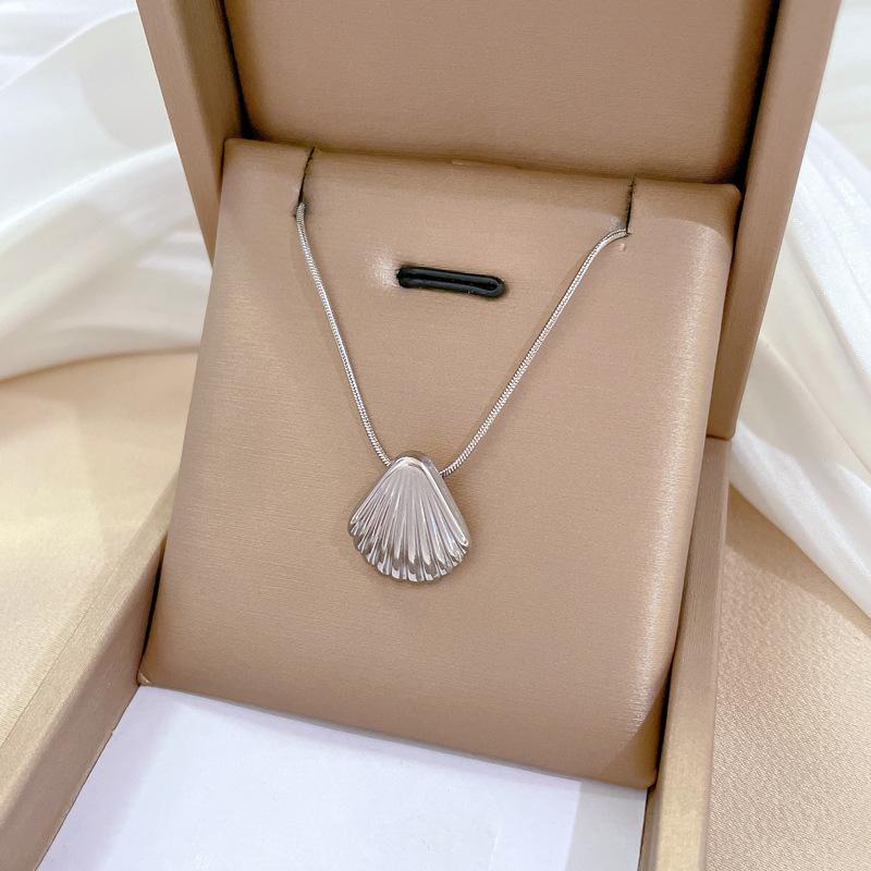 Cold Wind Shell Personality Minimalist Wind Furnace Real Gold Necklace Female Collarbone Chain