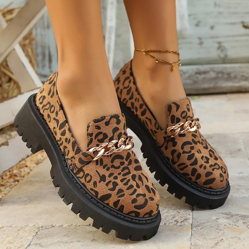 2026 Women s New Loafers Women s British Style Thick Sole Shoes Office Casual Leopard Print Designer Low Top Shoes 35