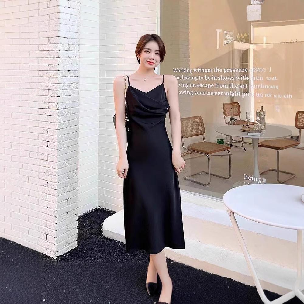 French Minimalist Temperament, Fashionable Design, Niche Long Suspender Dress, Women's V-neck High-end Sexy Skirt