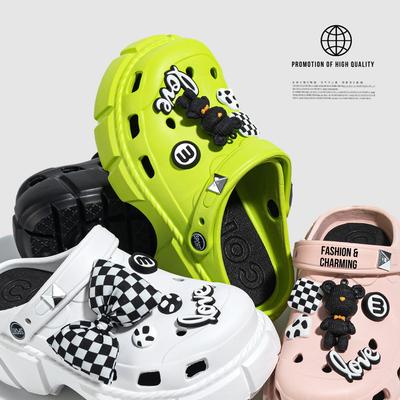 2024 Hot Female Hole Shoes Non-Slip Thick-Soled Casual Sandals Outerwear Beach Soft Soled Baotou Slippers Women Slippers Sandals